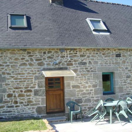 Captivating 2-Bed House With Log Burner In Kerien Bagian luar foto