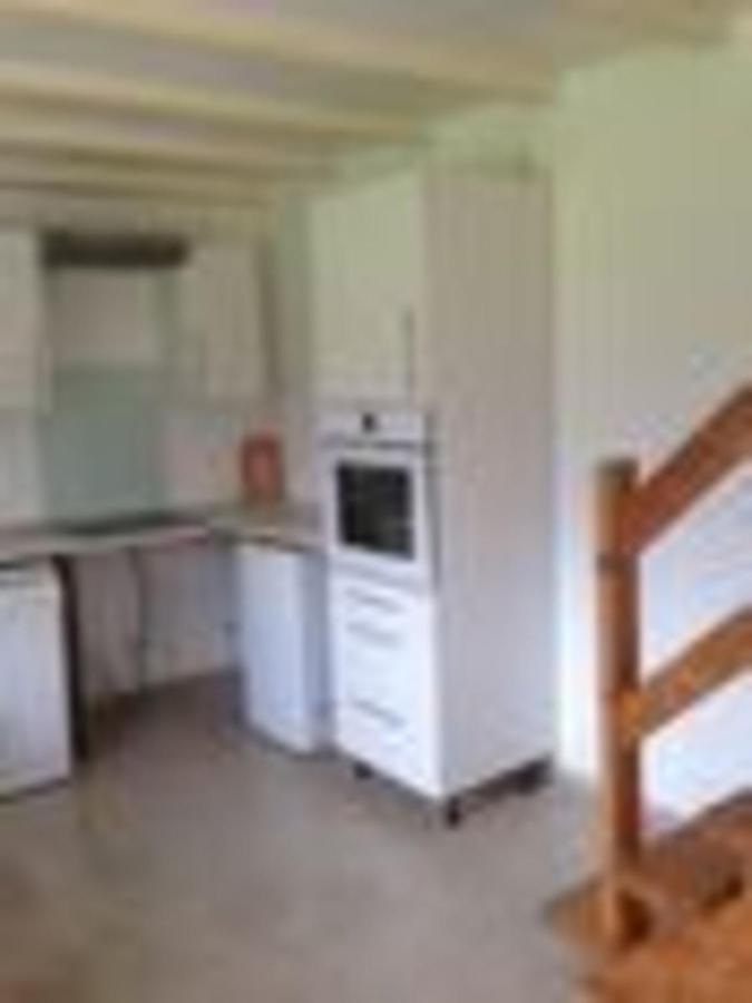 Captivating 2-Bed House With Log Burner In Kerien Bagian luar foto